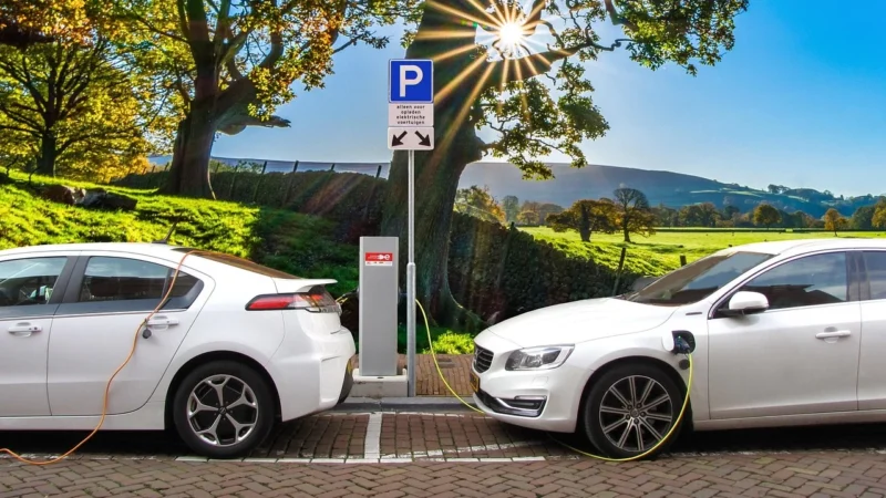 Nowe technologie w samochodach elektrycznych w 2024 roku