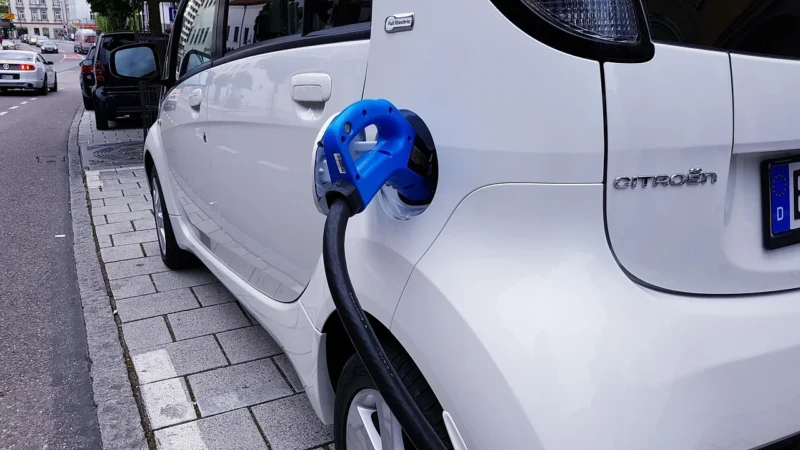 Nowe trendy w elektromobilności: Co przyniesie rok 2025?