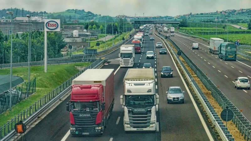 Oprogramowanie dla firmy transportowej — co warto wiedzieć o FTL