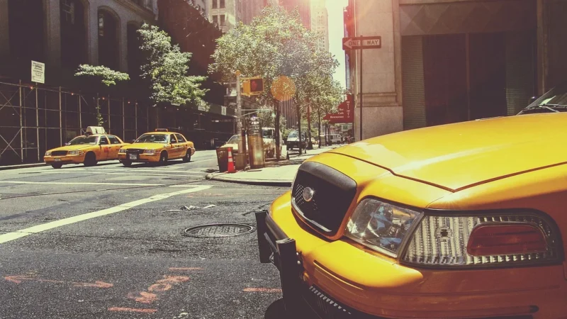 Wynajem taxi z OC sprawcy — kiedy potrzebna jest licencja taxi