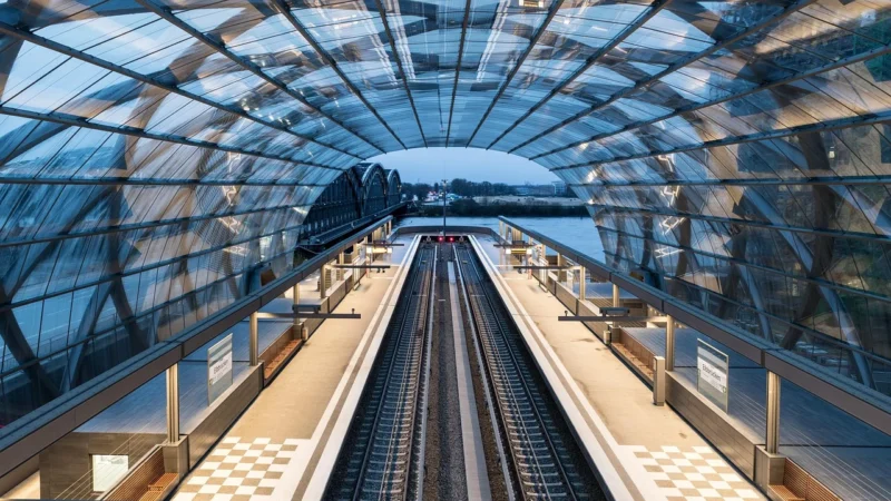 Rozwój infrastruktury torowej w Polsce: wyzwania i perspektywy